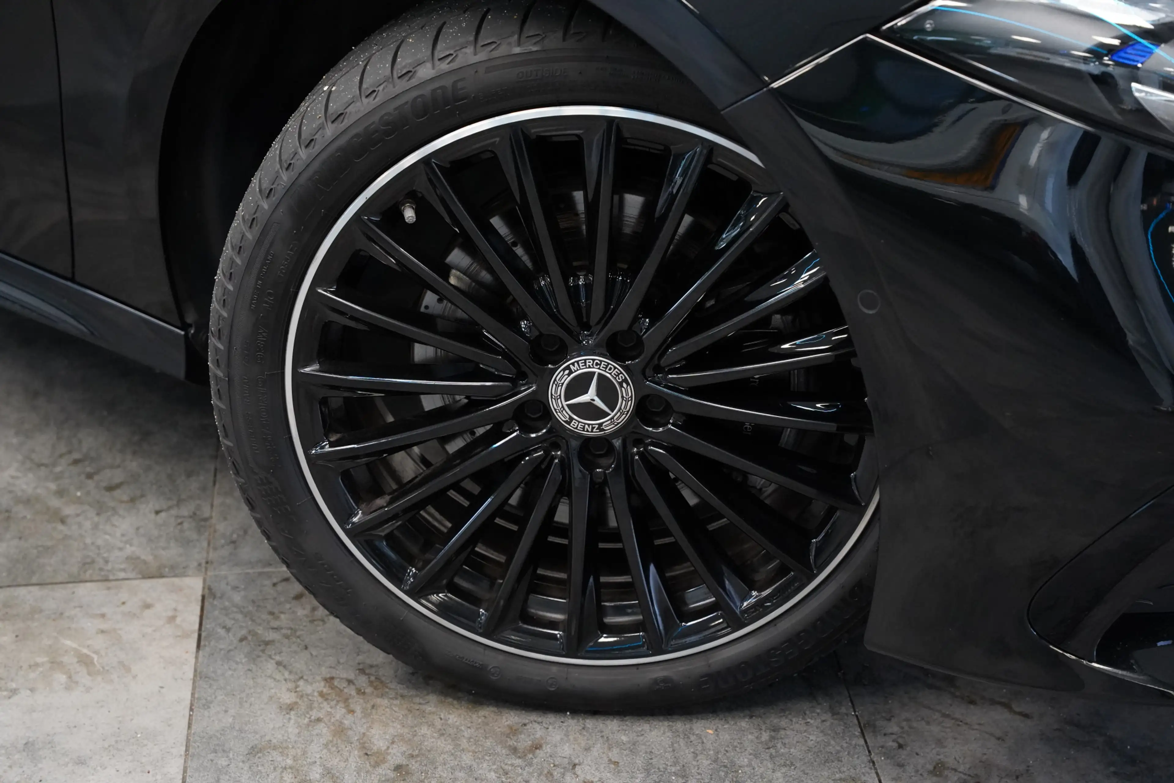 Mercedes-Benz A 250 e Star Edition LIMITED ACC PDC Panoramadak Sfeerve — photo 4