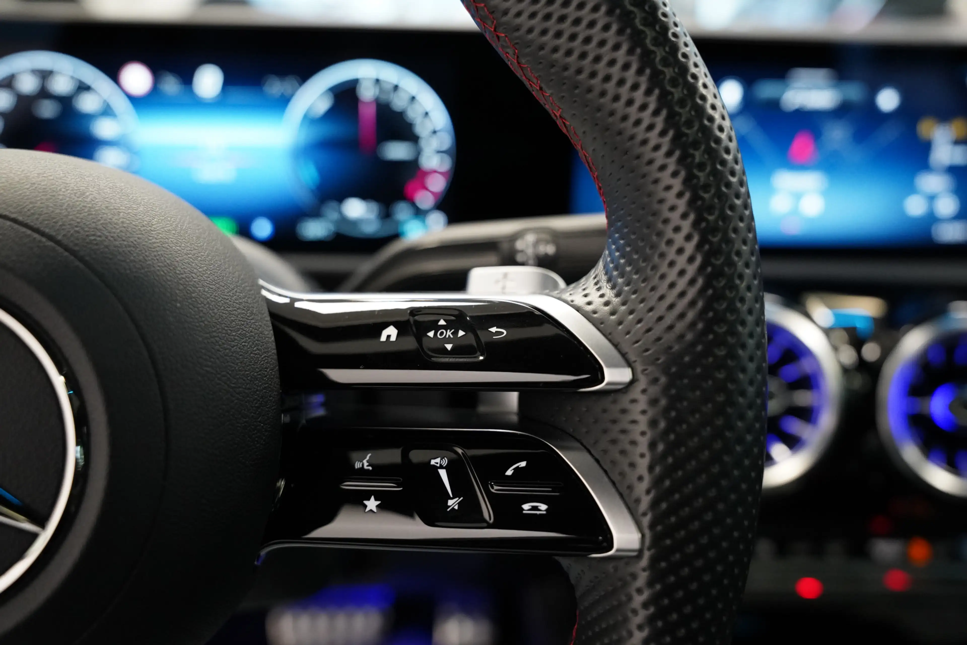 Mercedes-Benz A 250 e Star Edition LIMITED ACC PDC Panoramadak Sfeerve — photo 9