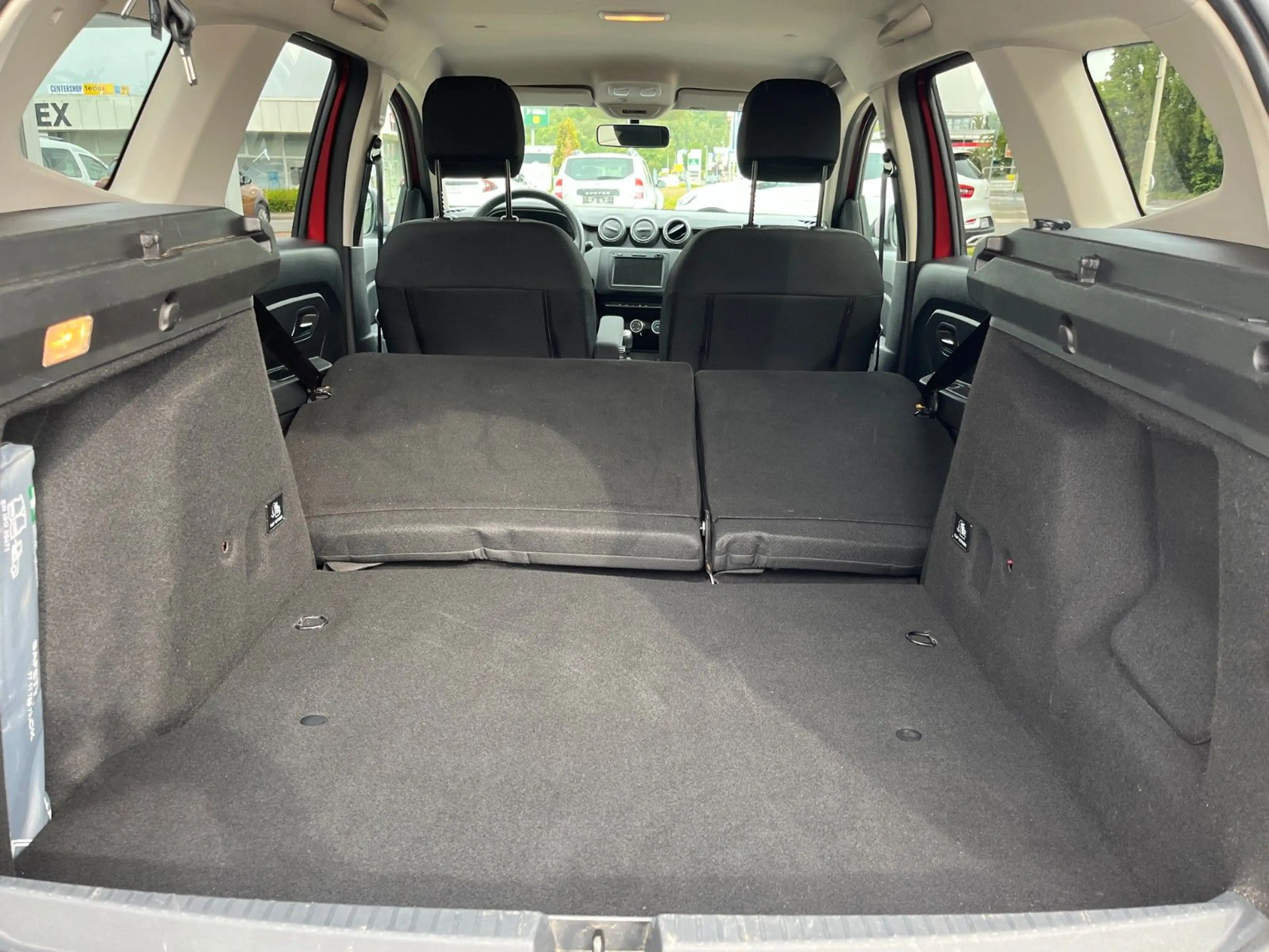 Dacia Duster II Prestige LGP (SHZ, KIMA, NAVI) — photo 10