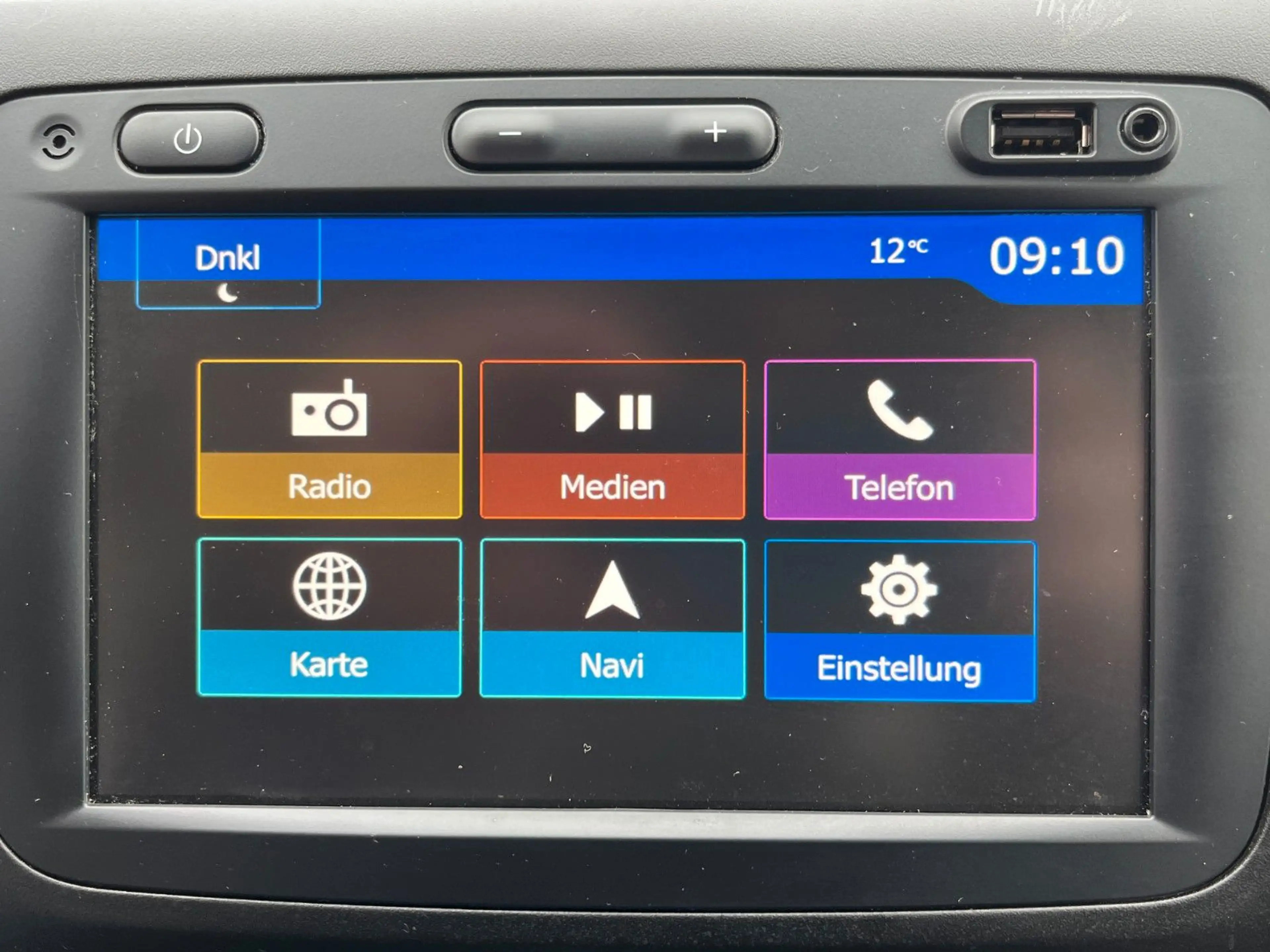 Dacia Duster II Prestige LGP (SHZ, KIMA, NAVI) — photo 11