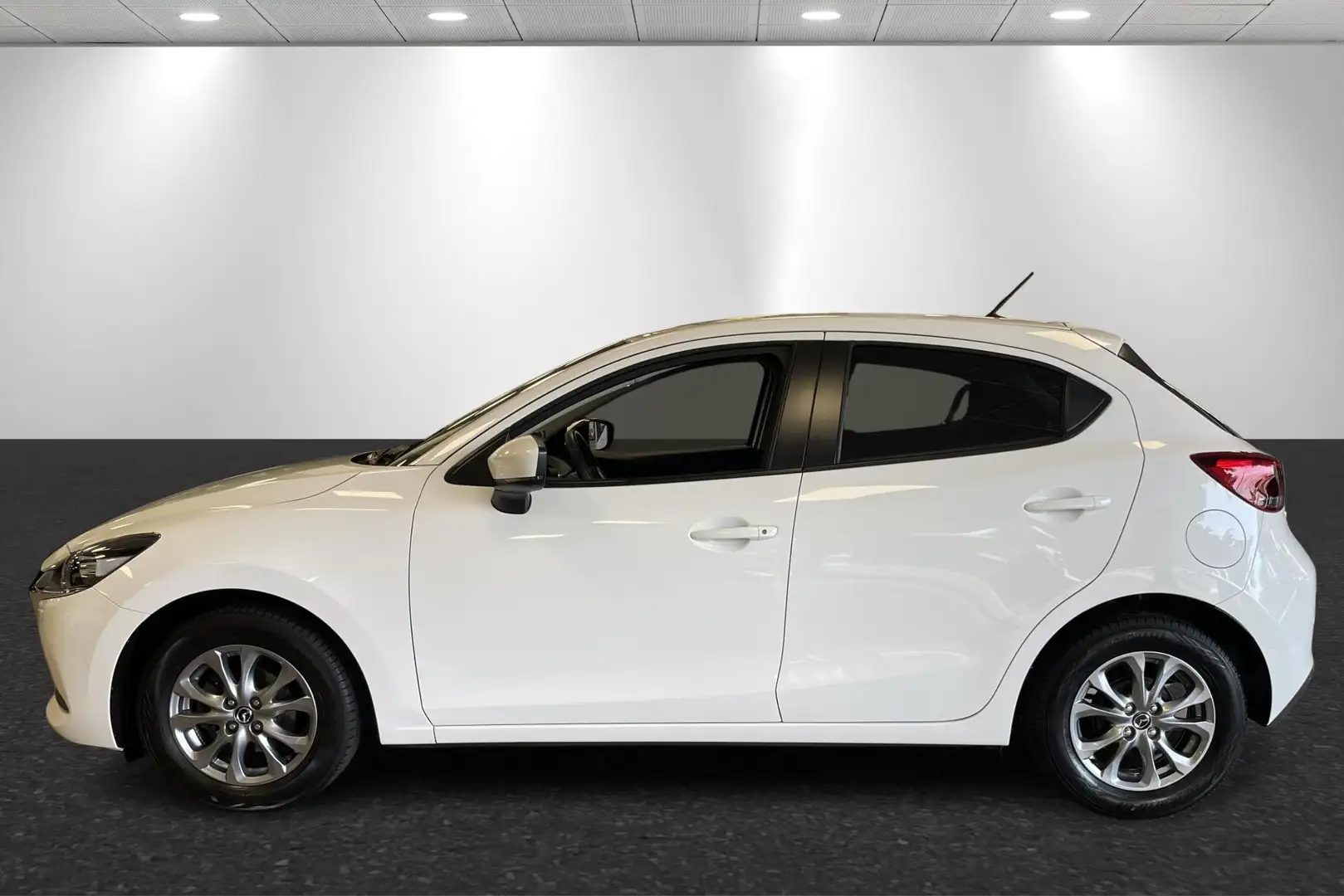 Mazda 2 1.5 Skyactiv-G Luxury Blanc - 2