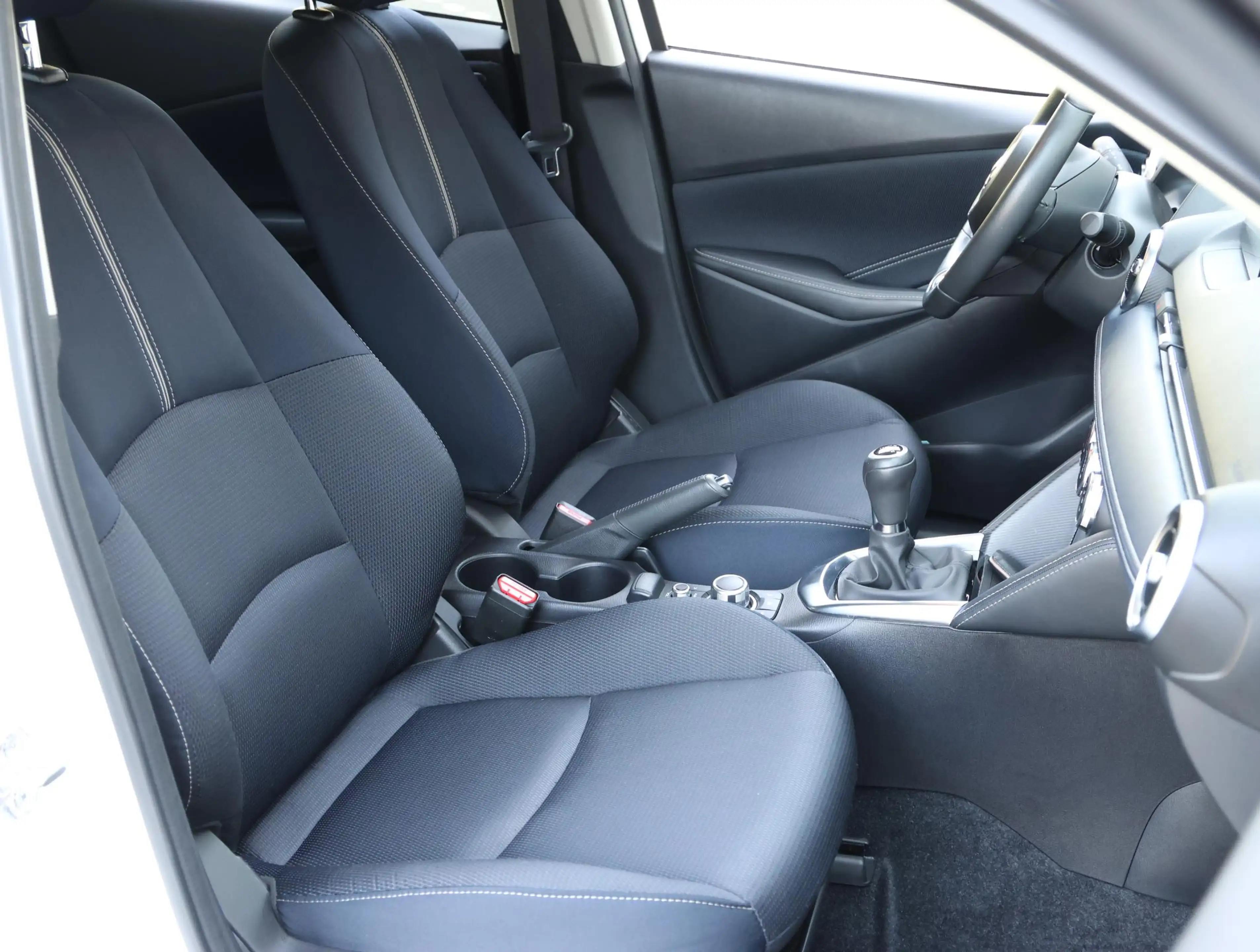 Mazda 2 1.5 Skyactiv-G Luxury | Navigatie | Climate Contro — photo 10