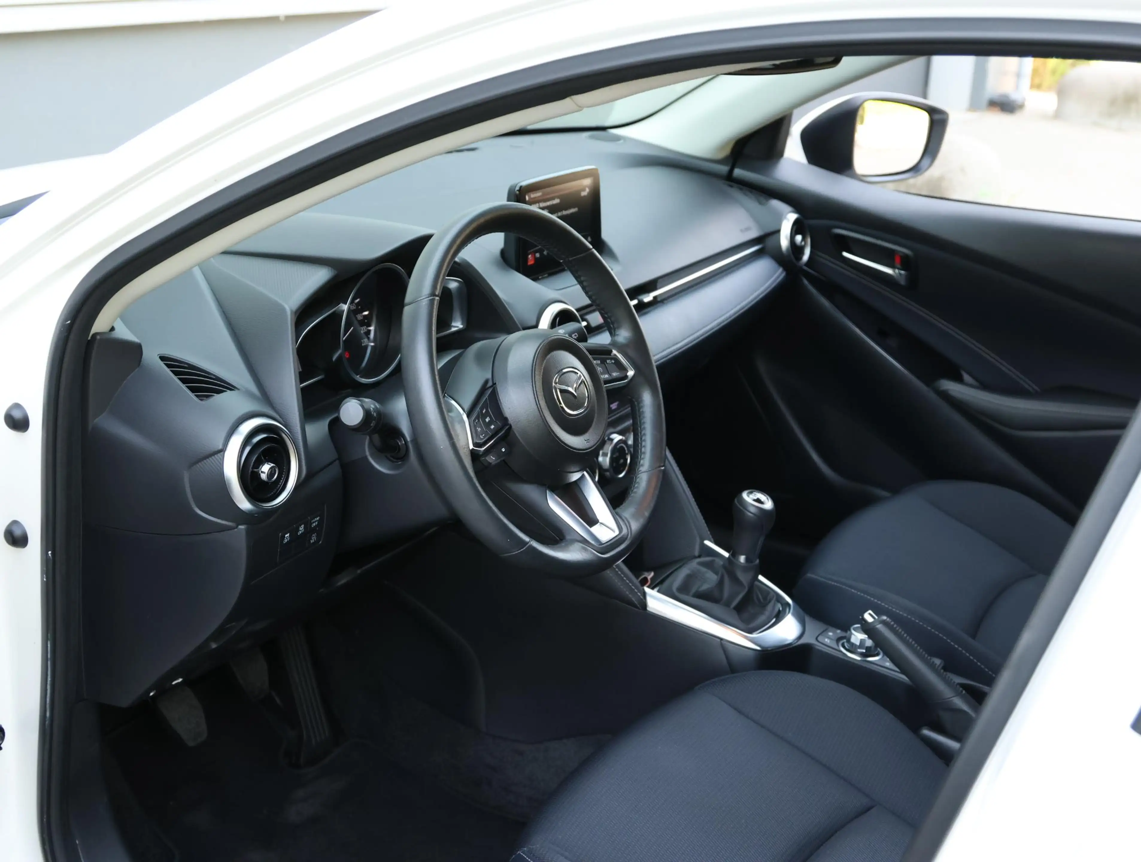 Mazda 2 1.5 Skyactiv-G Luxury | Navigatie | Climate Contro — photo 11