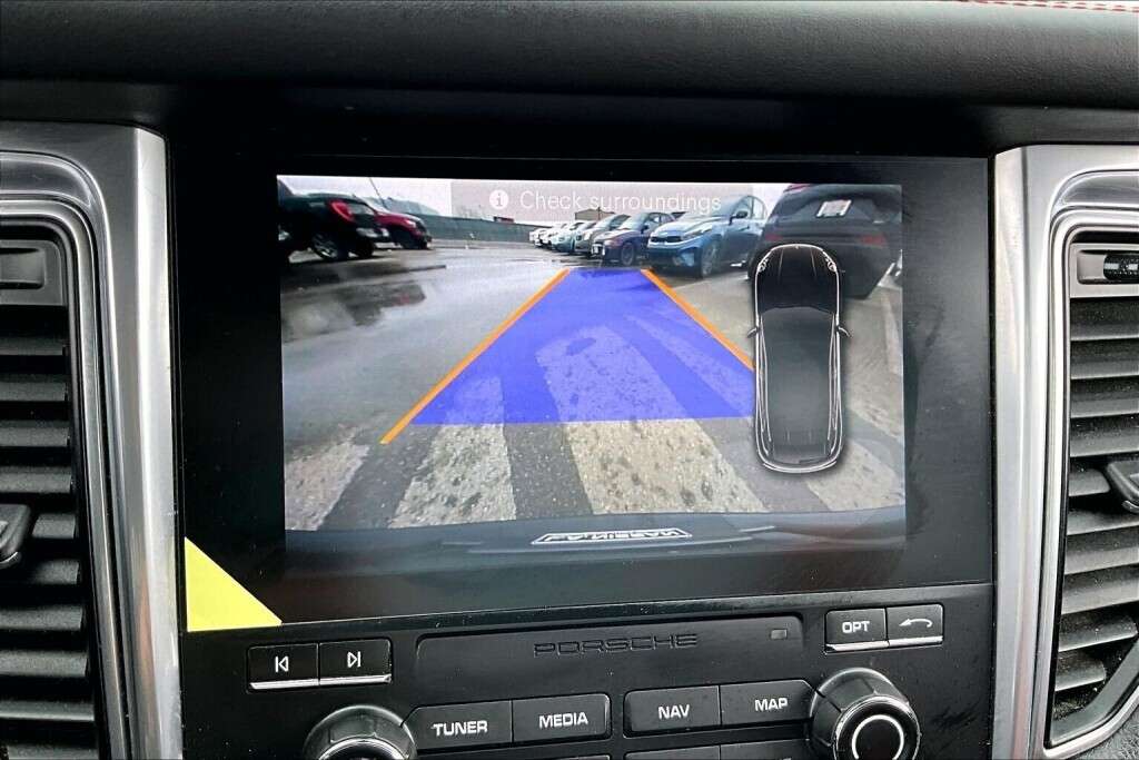 2017 Porsche Macan S thumb 21