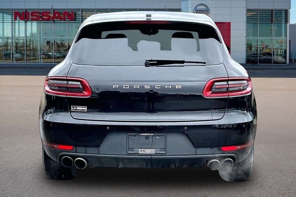 2017 Porsche Macan S alt 4