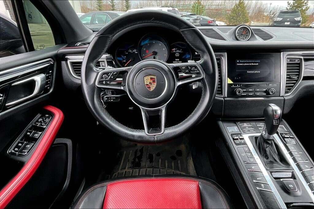 2017 Porsche Macan S alt 5