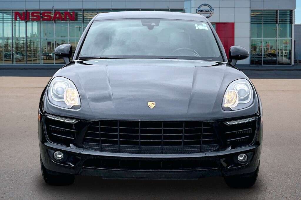 2017 Porsche Macan S alt 3