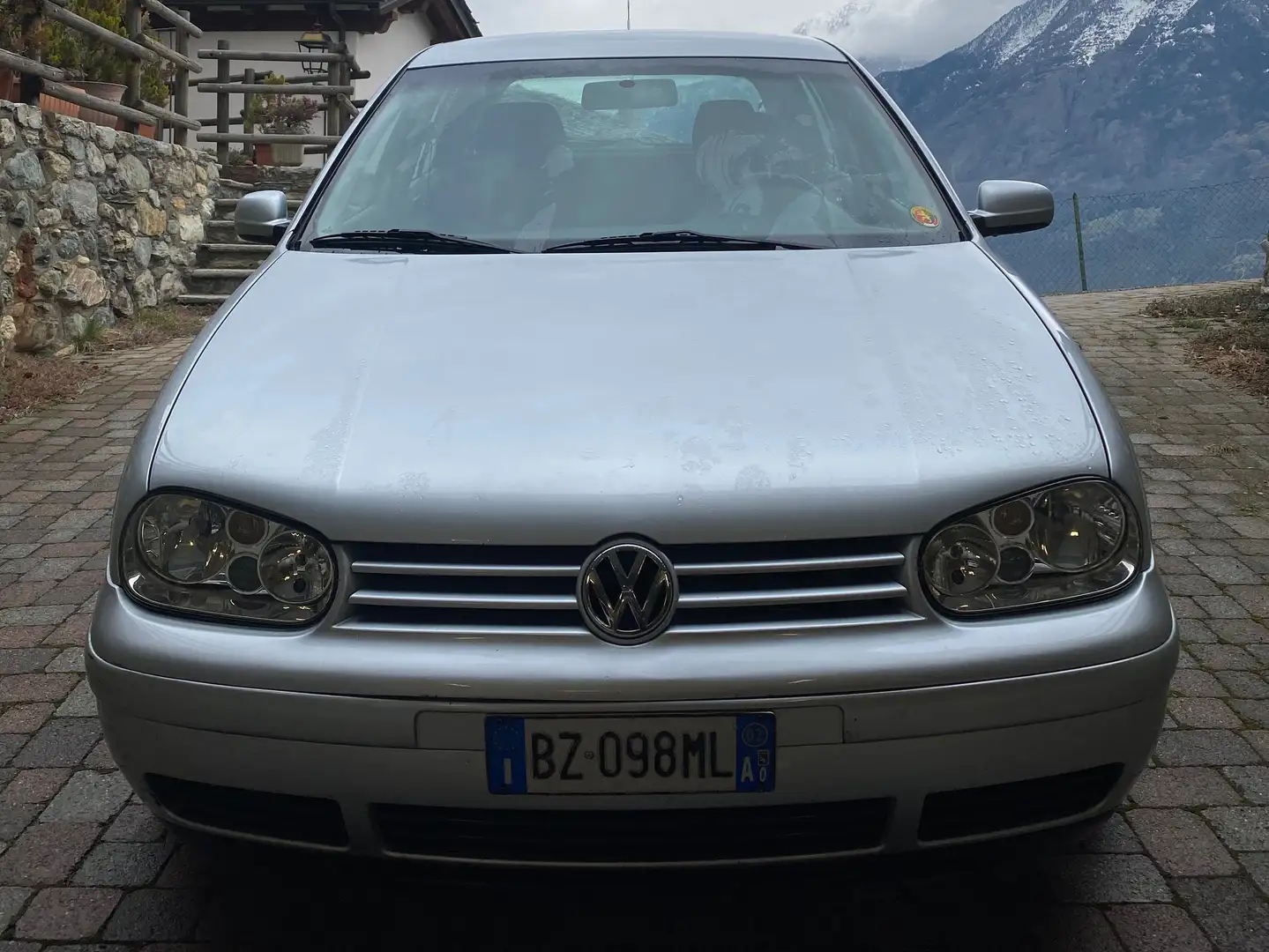 Volkswagen Golf Golf 5p 1.9 tdi Comfortline 100cv Argento - 1