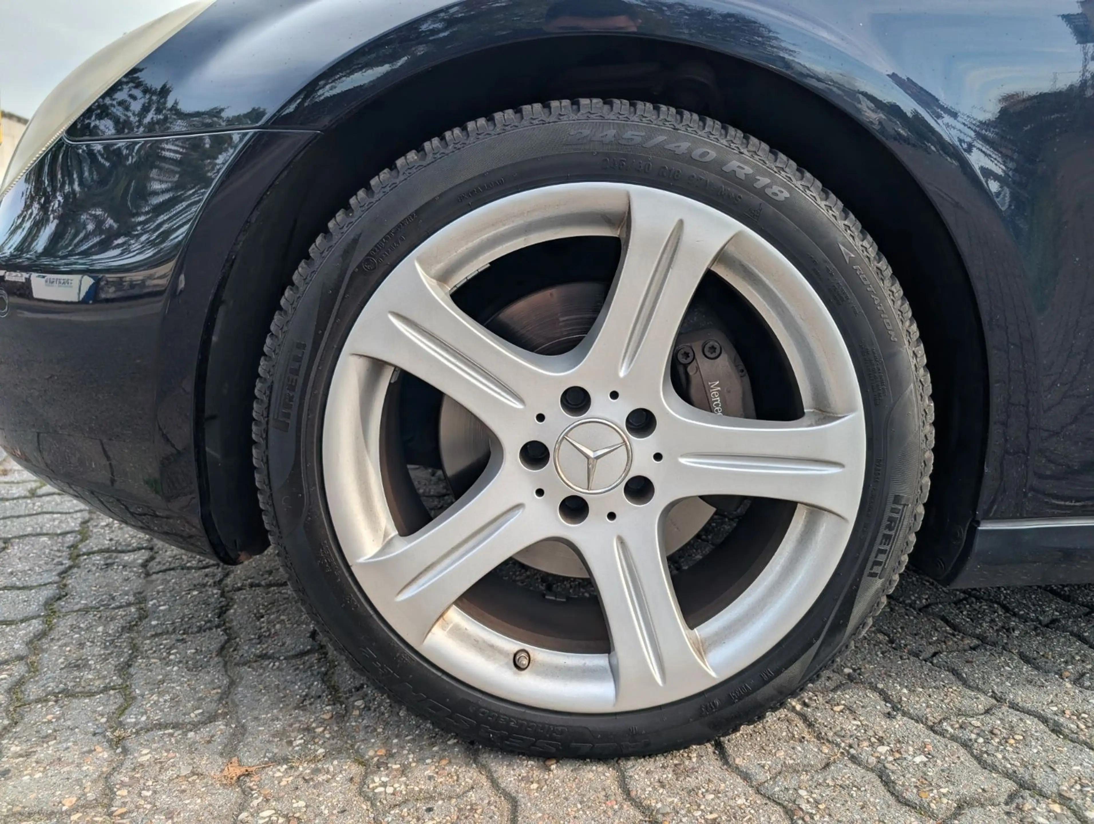 Mercedes-Benz CLS 500 *LEDER*TEMPOMAT*PDC V-H*EL-SITZE*SHZ !! — photo 13