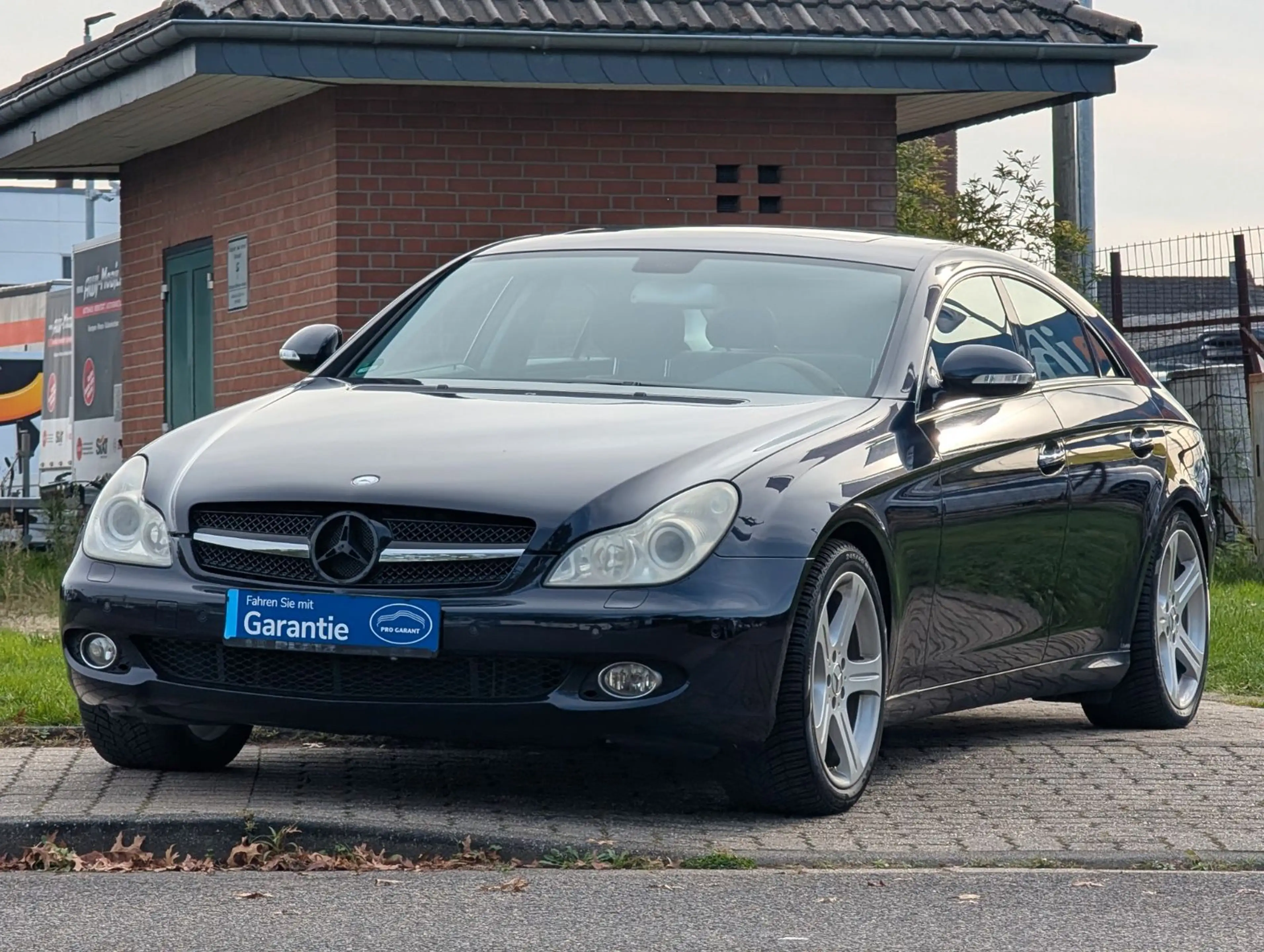 Mercedes-Benz CLS 500 *LEDER*TEMPOMAT*PDC V-H*EL-SITZE*SHZ !! — photo 4