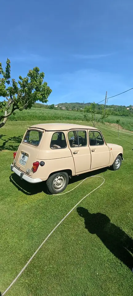 Renault R 4 R4 5p 956, foto 1