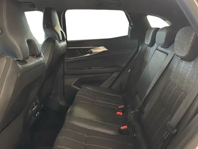 Renault Austral view 13