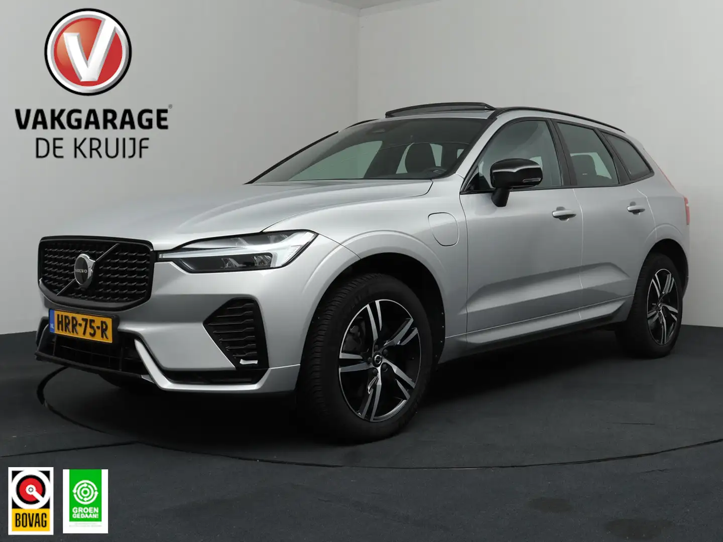 Volvo XC60 2.0 Recharge AWD R-Design SilverDawm met Glossy Bl Grigio - 1
