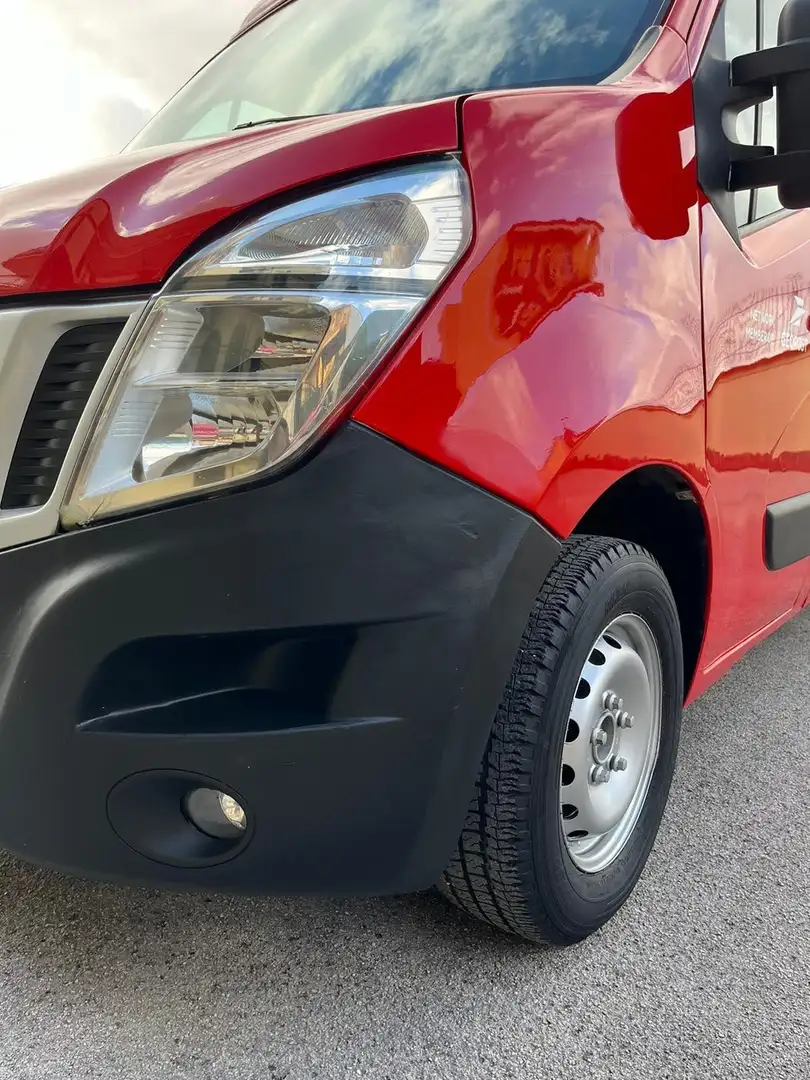 Nissan NV400 Rosso - 2