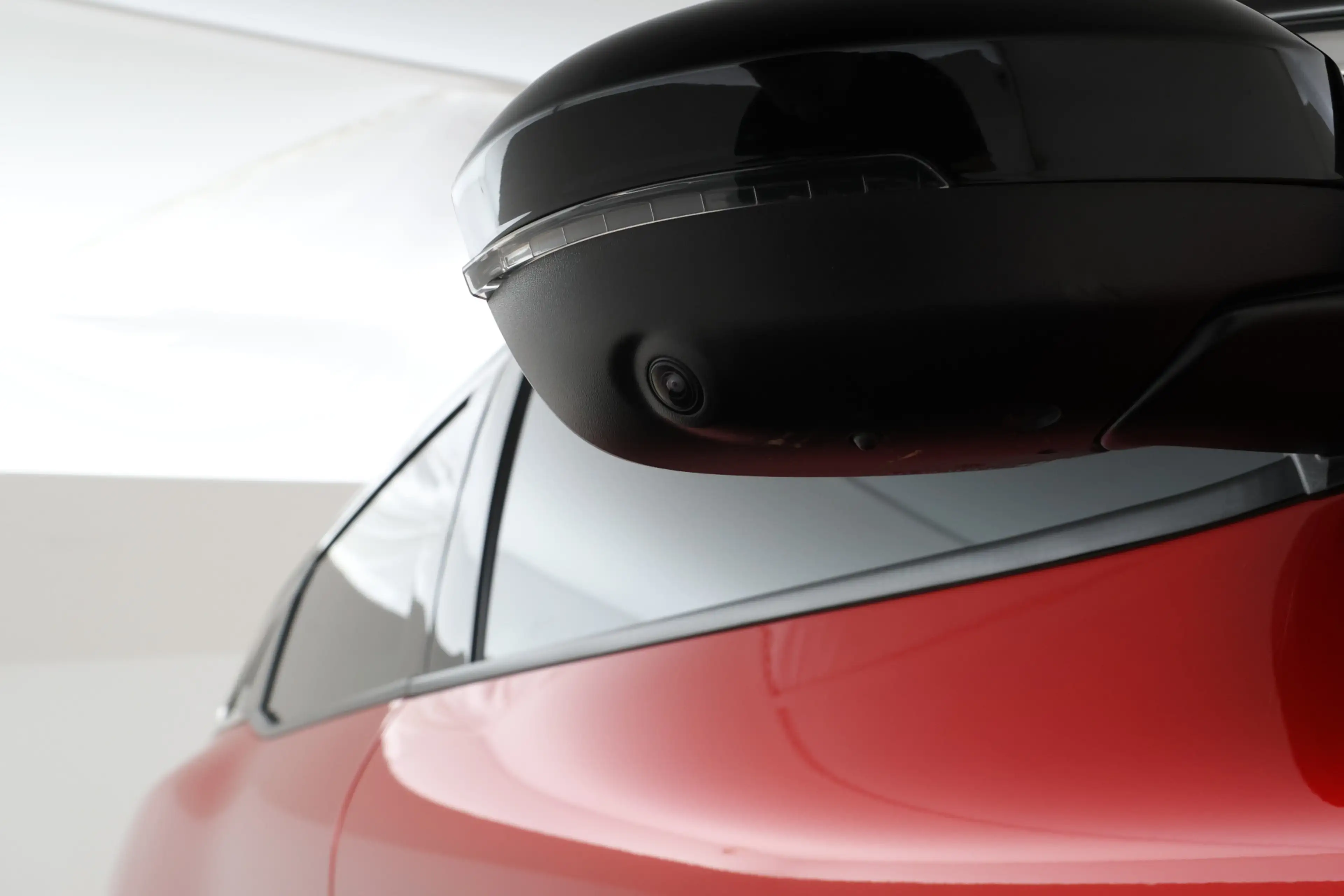 Renault Megane E-Tech EV60 Optimum Charge Techno Adaptive Cruise, Apple — photo 11
