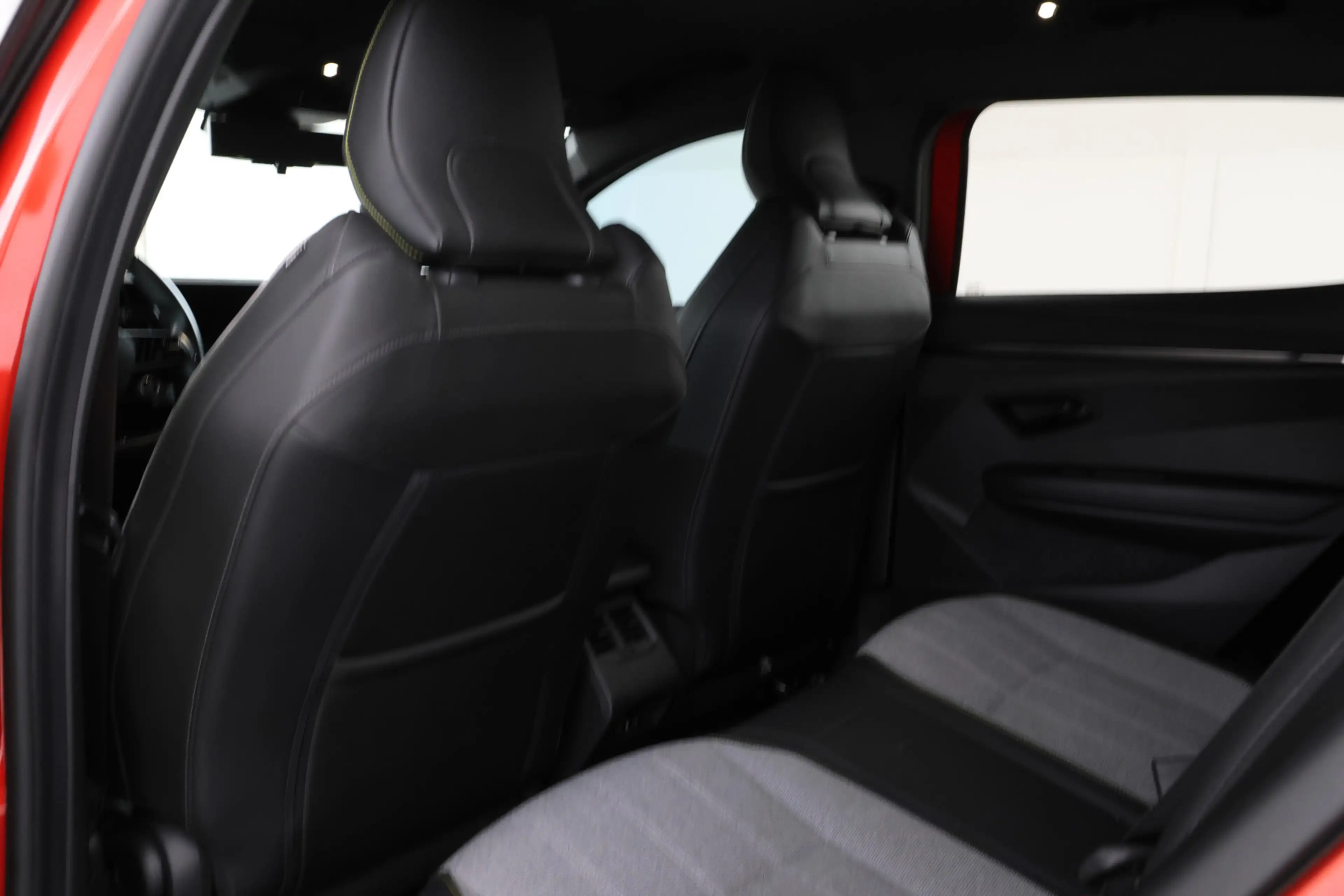Renault Megane E-Tech EV60 Optimum Charge Techno Adaptive Cruise, Apple — photo 18