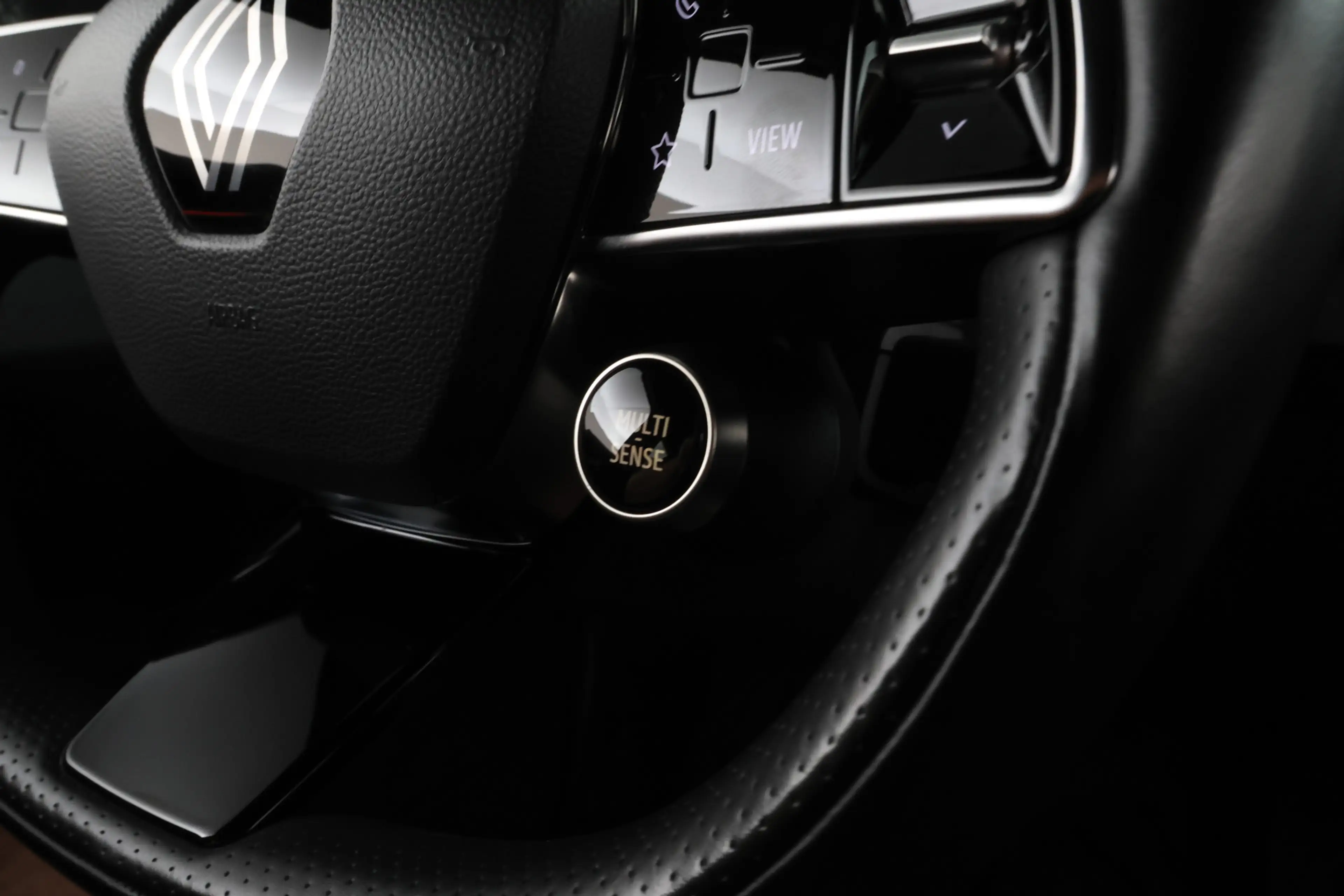 Renault Megane E-Tech EV60 Optimum Charge Techno Adaptive Cruise, Apple — photo 32