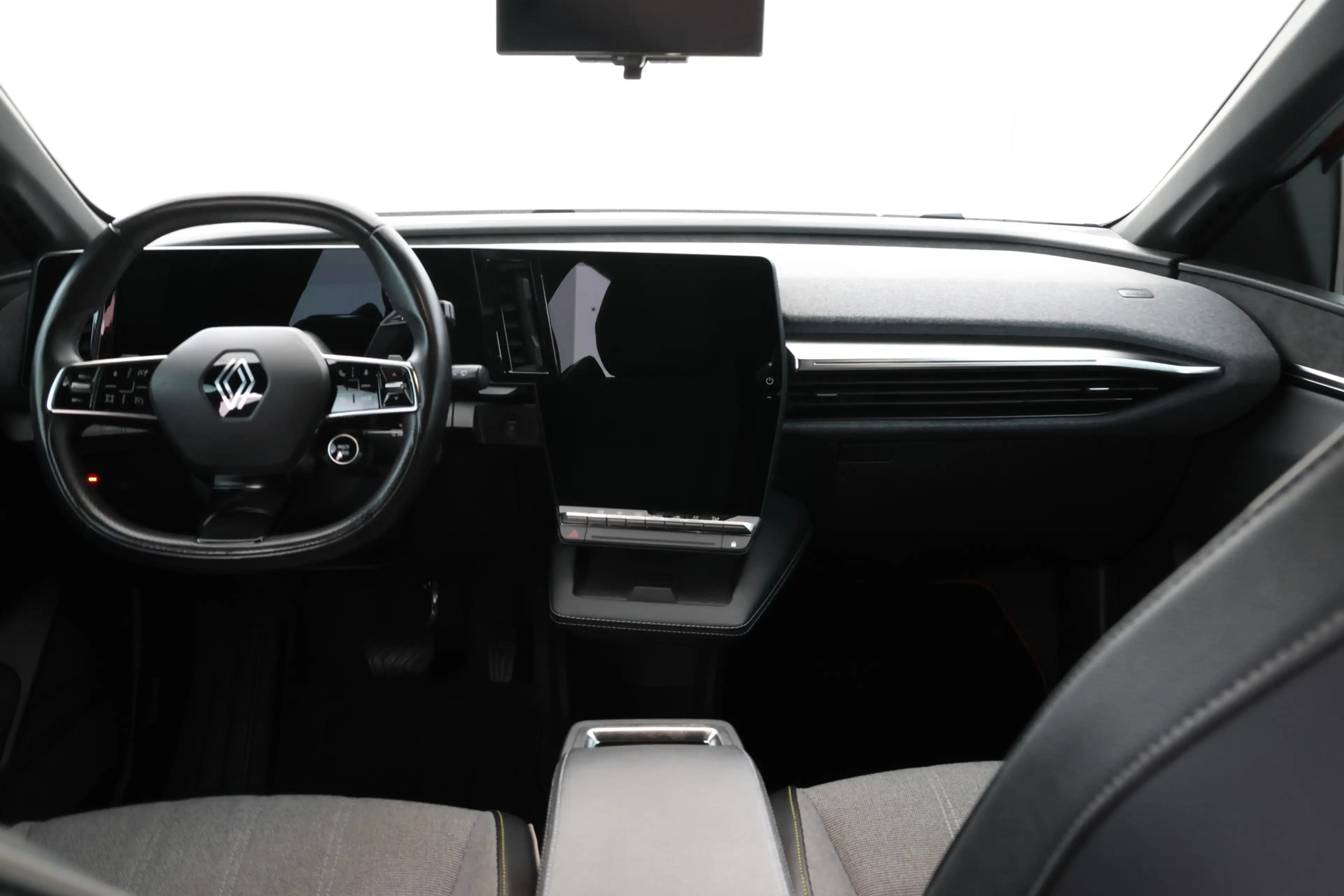 Renault Megane E-Tech EV60 Optimum Charge Techno Adaptive Cruise, Apple — photo 20
