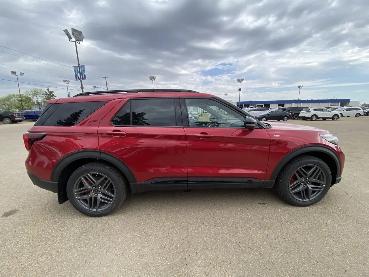 Ford Explorer снимка Ford Explorer