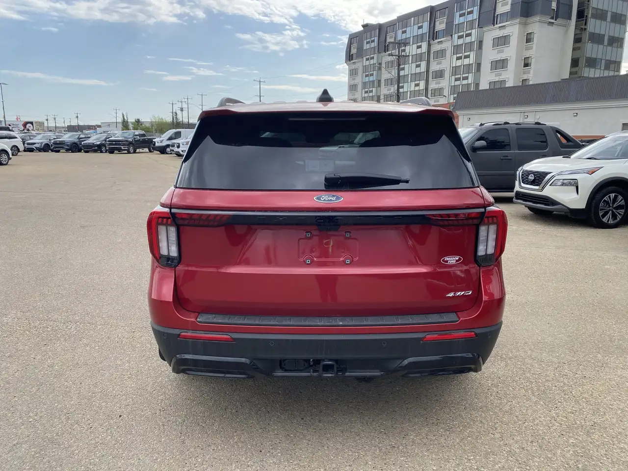 Ford Explorer снимка Ford Explorer