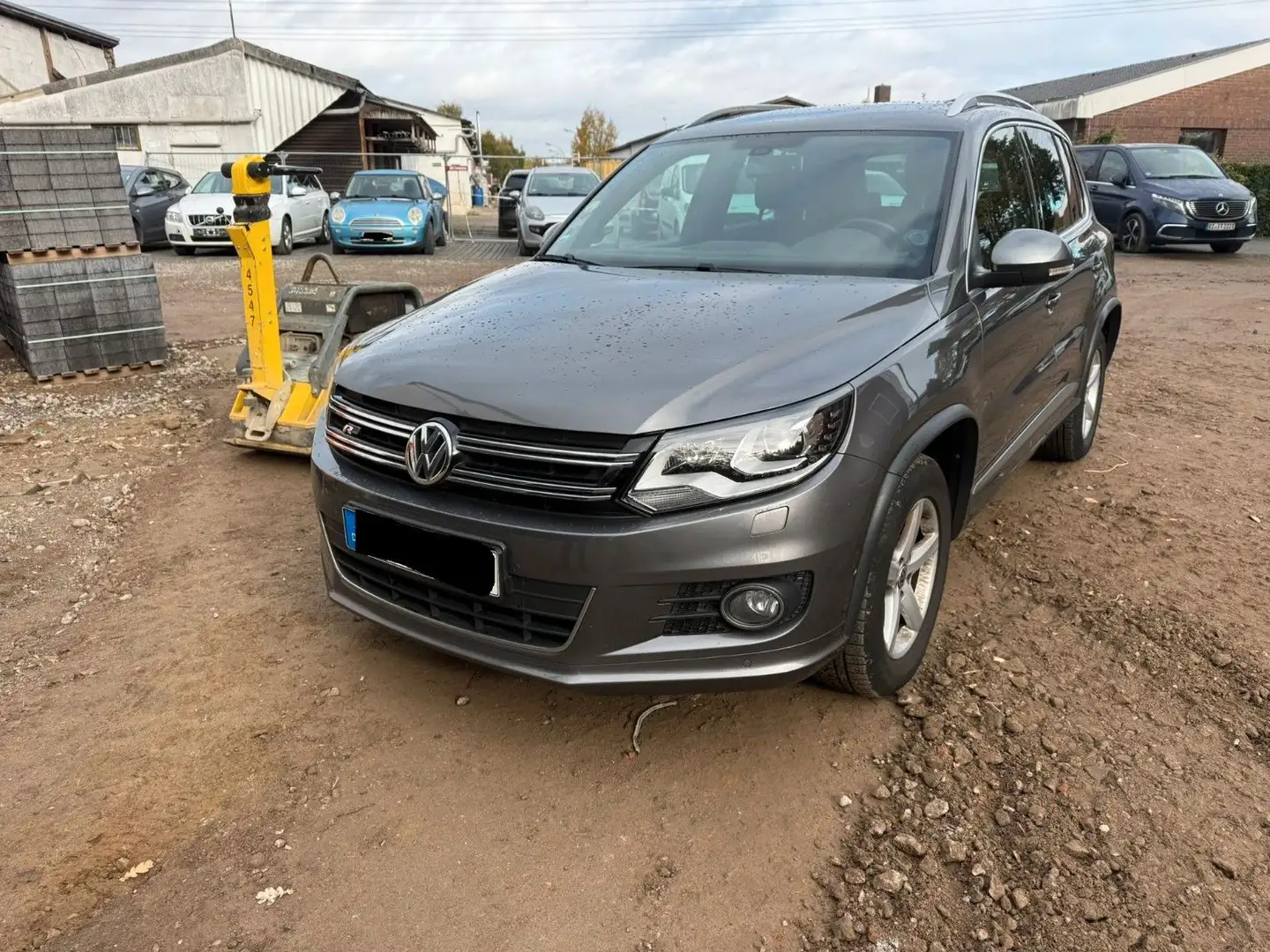 Volkswagen Tiguan Sport & Style 4Motion 2HD AHK AUT NAV XEN Gris - 1