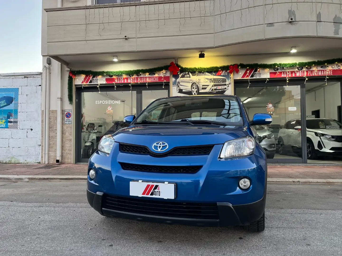 Toyota Urban Cruiser 1.4 D-4D AWD Lounge X Blu/Azzurro - 2