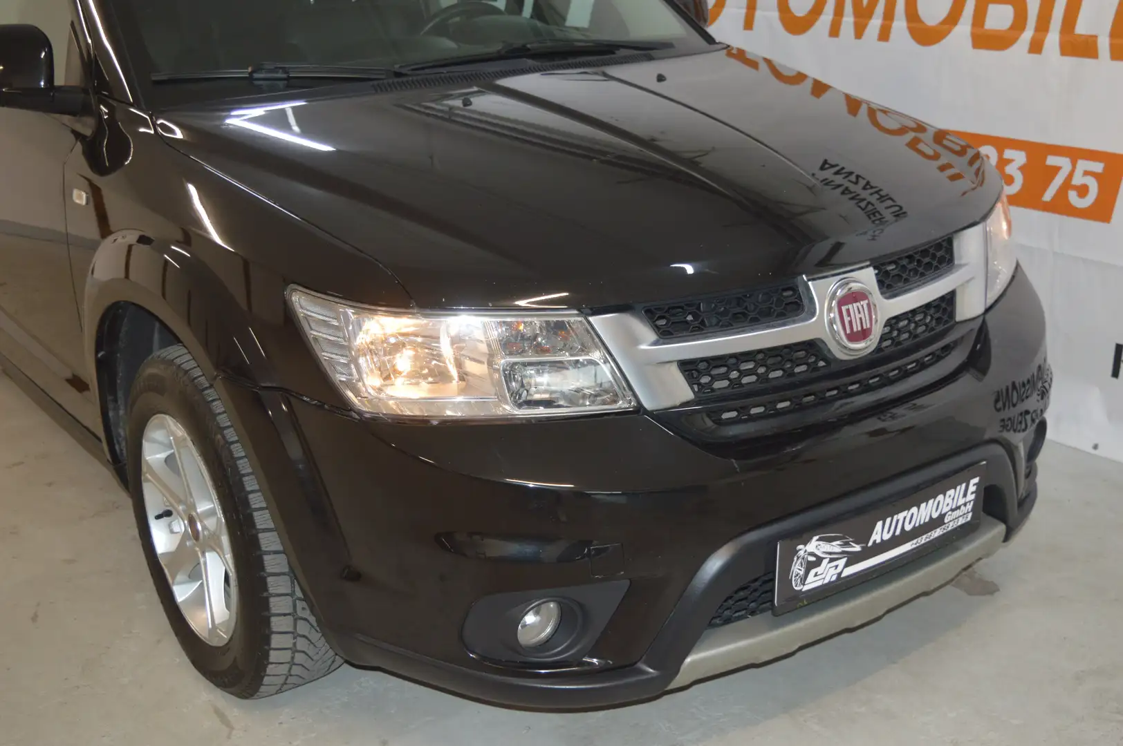 Fiat Freemont 2,0 16v Multijet **AWD**Navi**Leder**7-Sitzer** Schwarz - 2