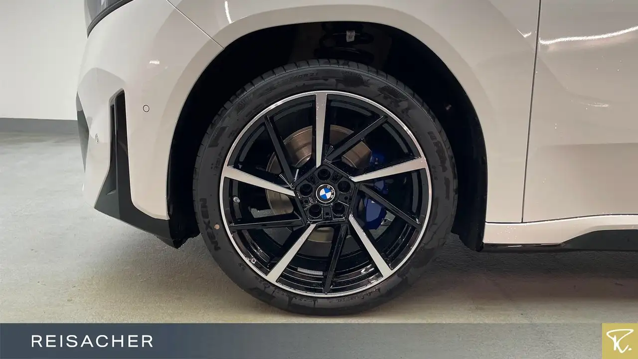 BMW iX3 2026