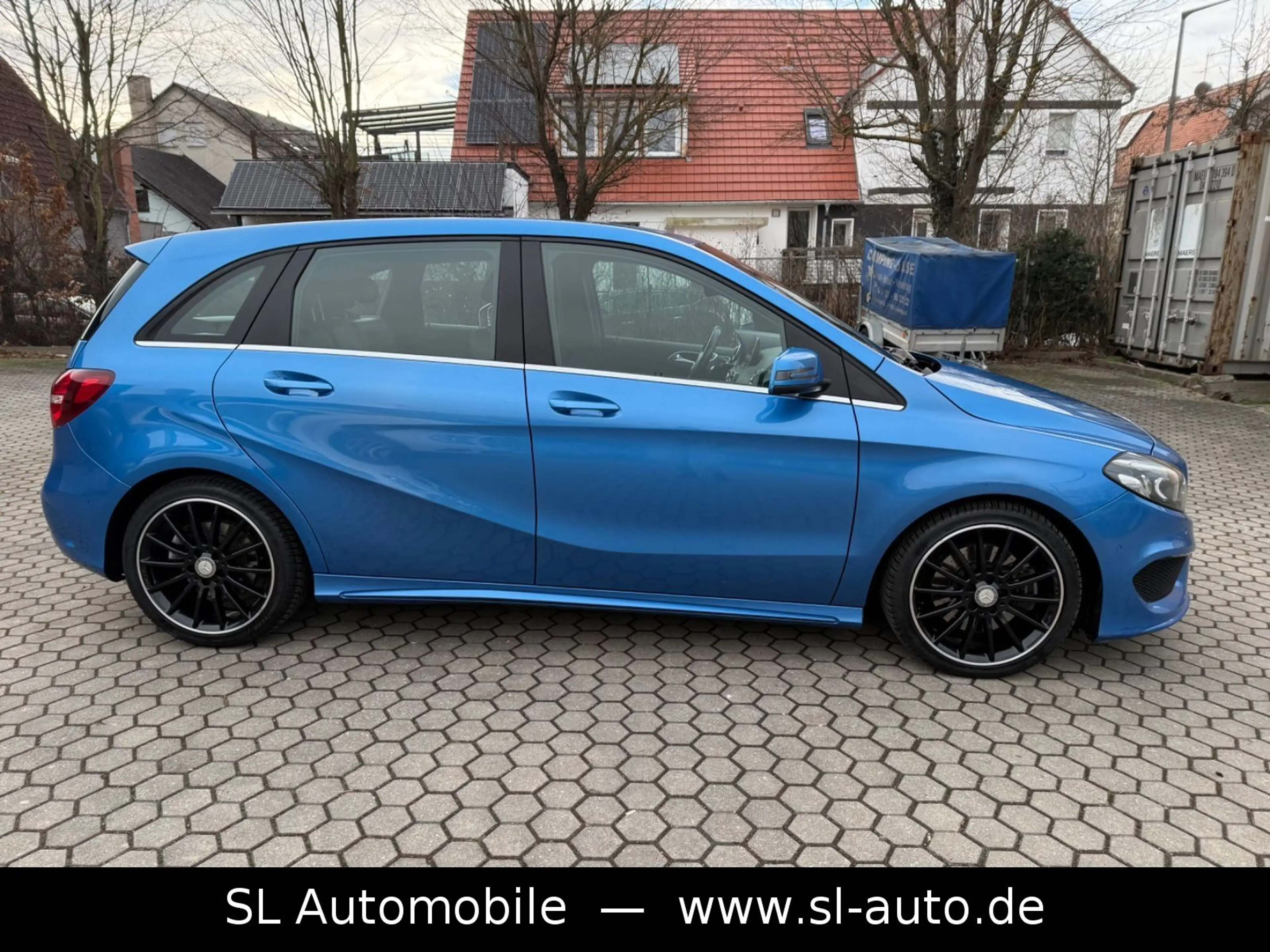 Mercedes-Benz B 220 CDI / d Aut. AMG-Line Leder Navi Kam LED — photo 14