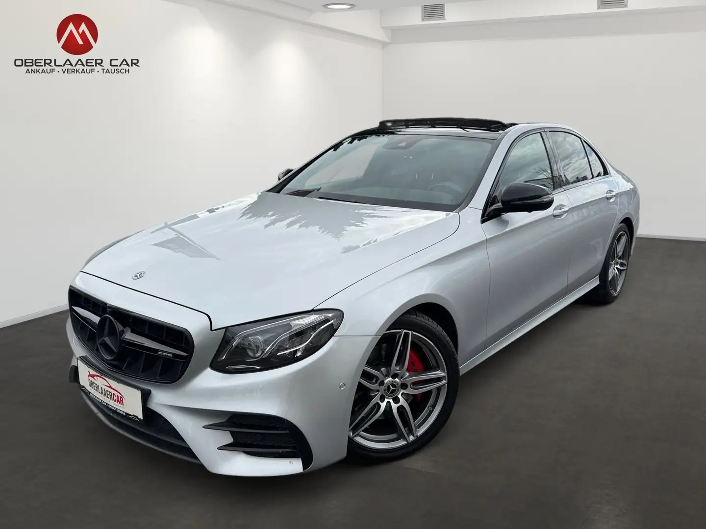 Mercedes-Benz E 200 E 200 d AMG-Line Aut.|Panorama|Burmester|360° Grau - 1