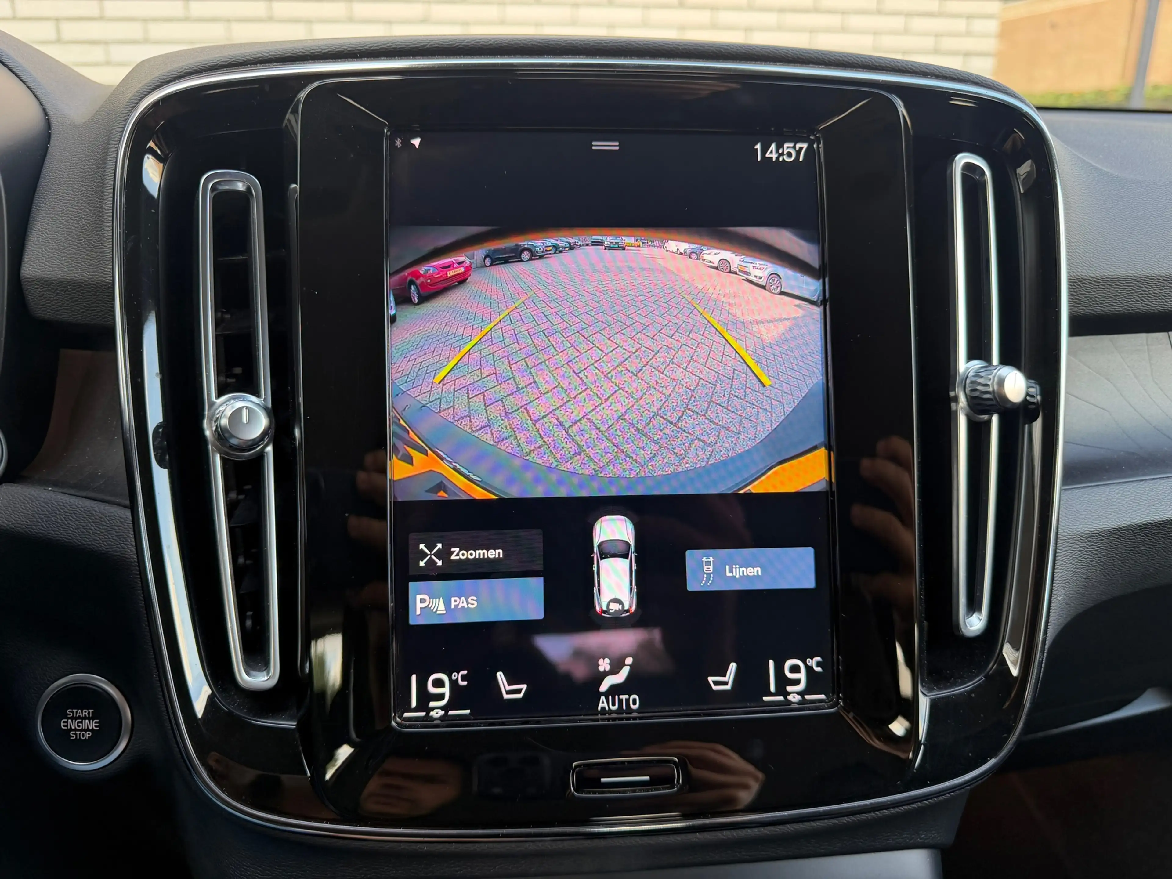 Volvo XC40 1.5 T5 Plug-in hybrid Ultimate Dark, Memory stoele — photo 18