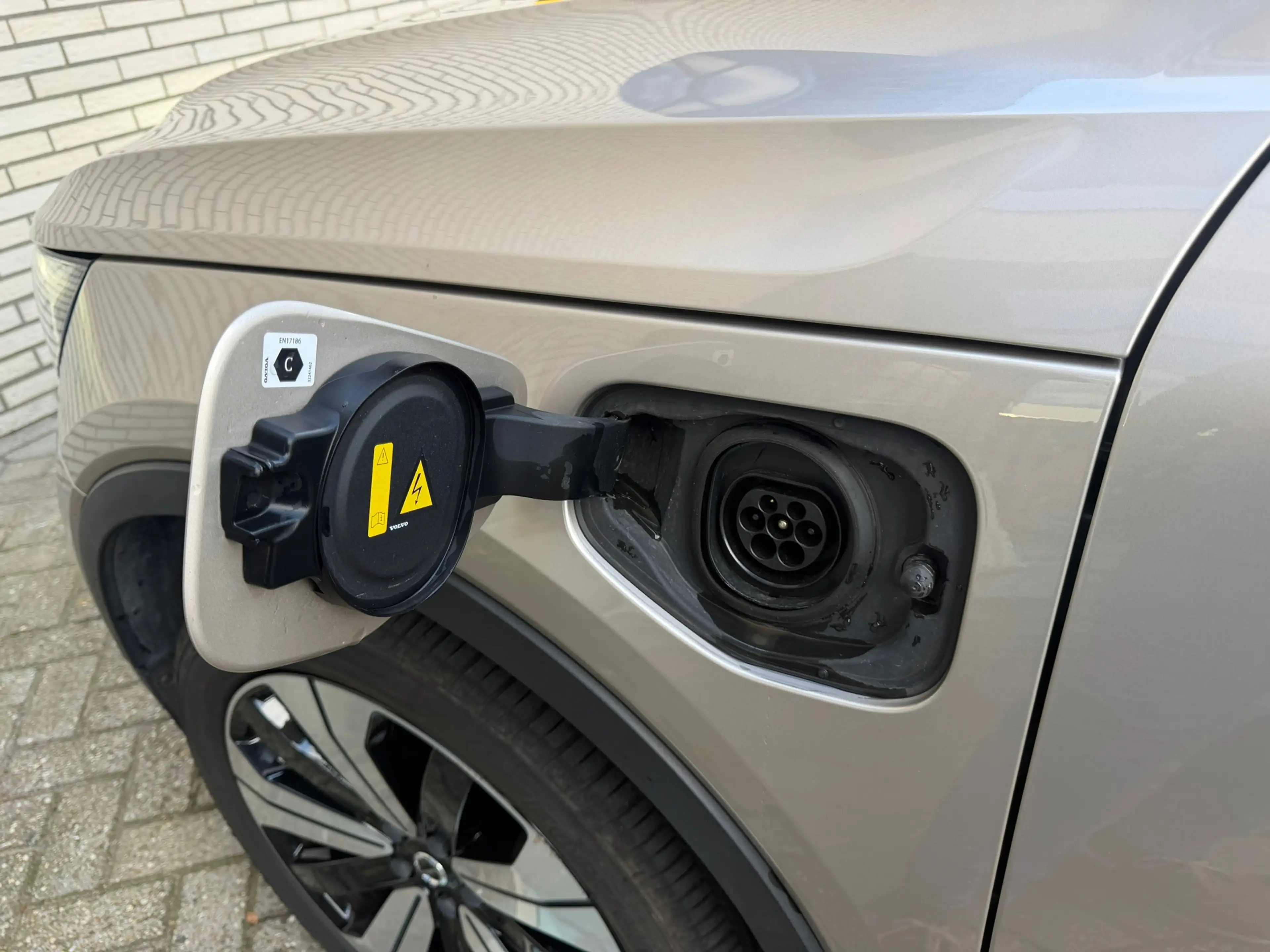 Volvo XC40 1.5 T5 Plug-in hybrid Ultimate Dark, Memory stoele — photo 33