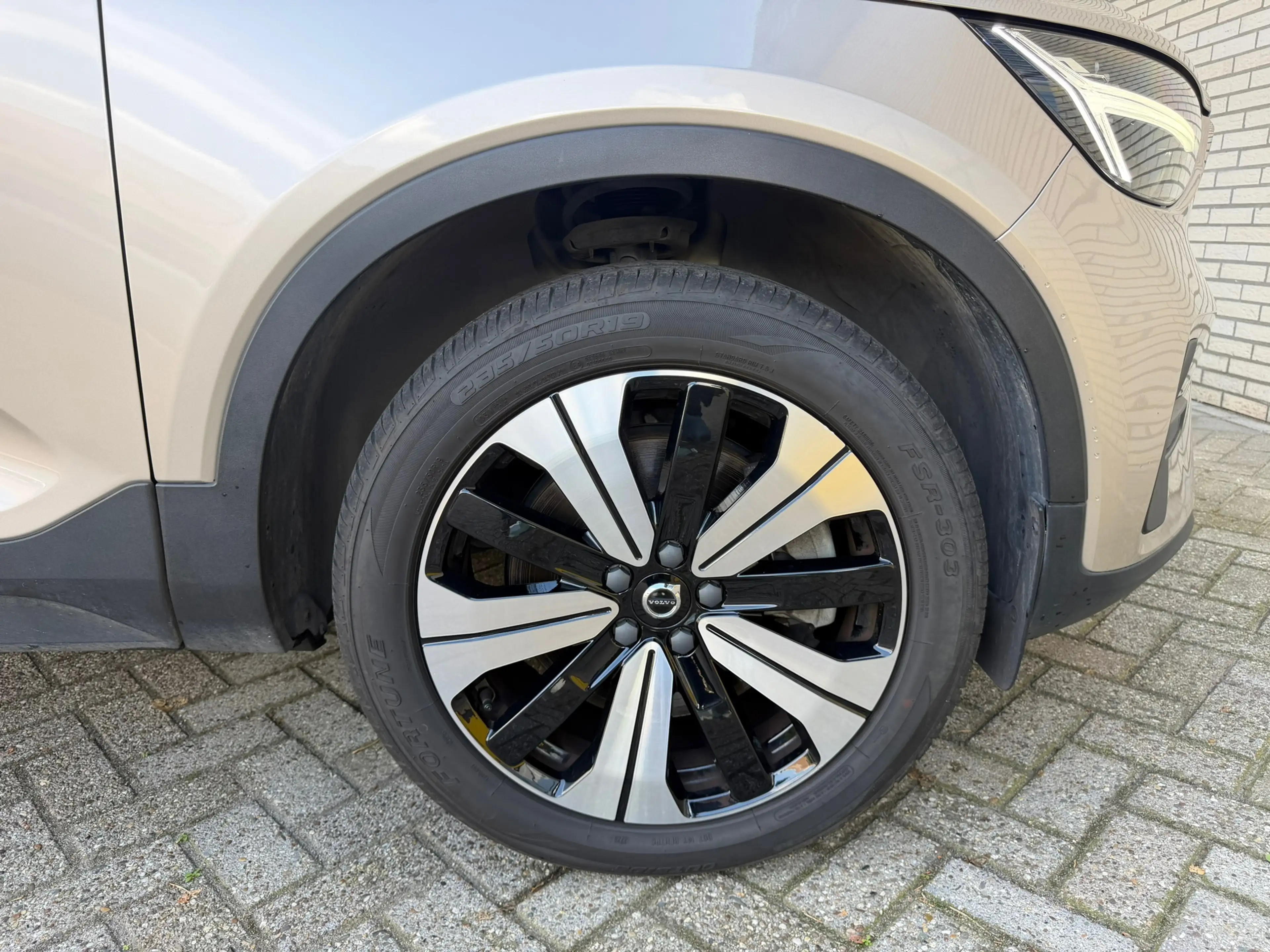 Volvo XC40 1.5 T5 Plug-in hybrid Ultimate Dark, Memory stoele — photo 30