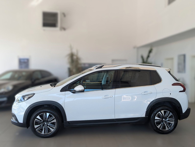 Peugeot 2008 1.2 Allure Aut /Navi /SHZ /PDC /T-Leder — photo 7