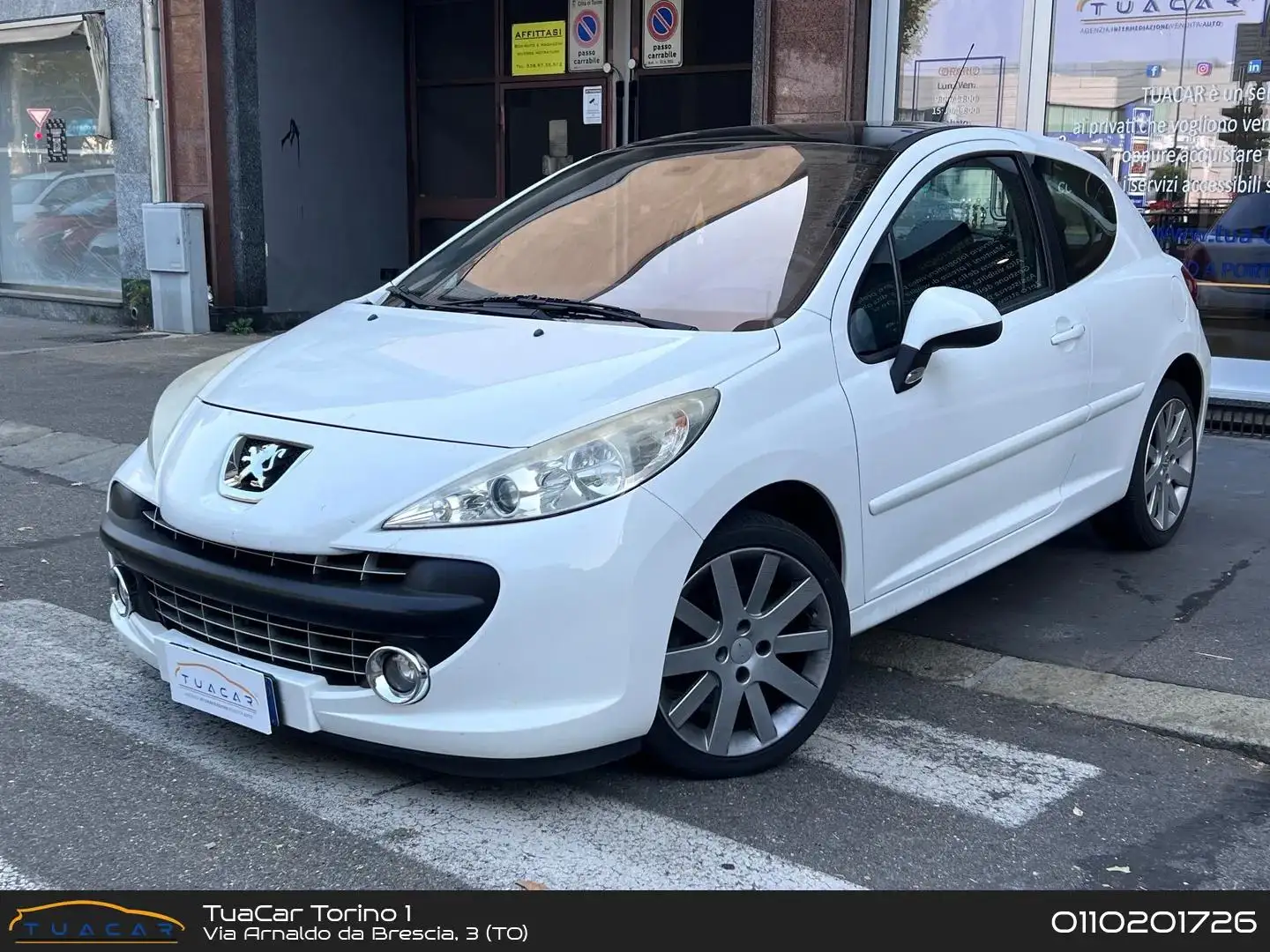 Peugeot 207 Féline 1.6 16V Turbo Blanc - 1