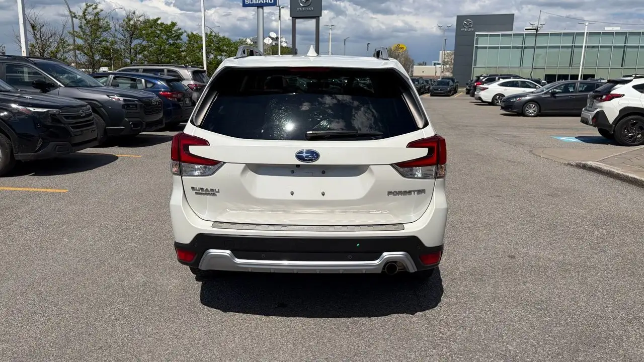 Subaru Forester снимка Subaru Forester