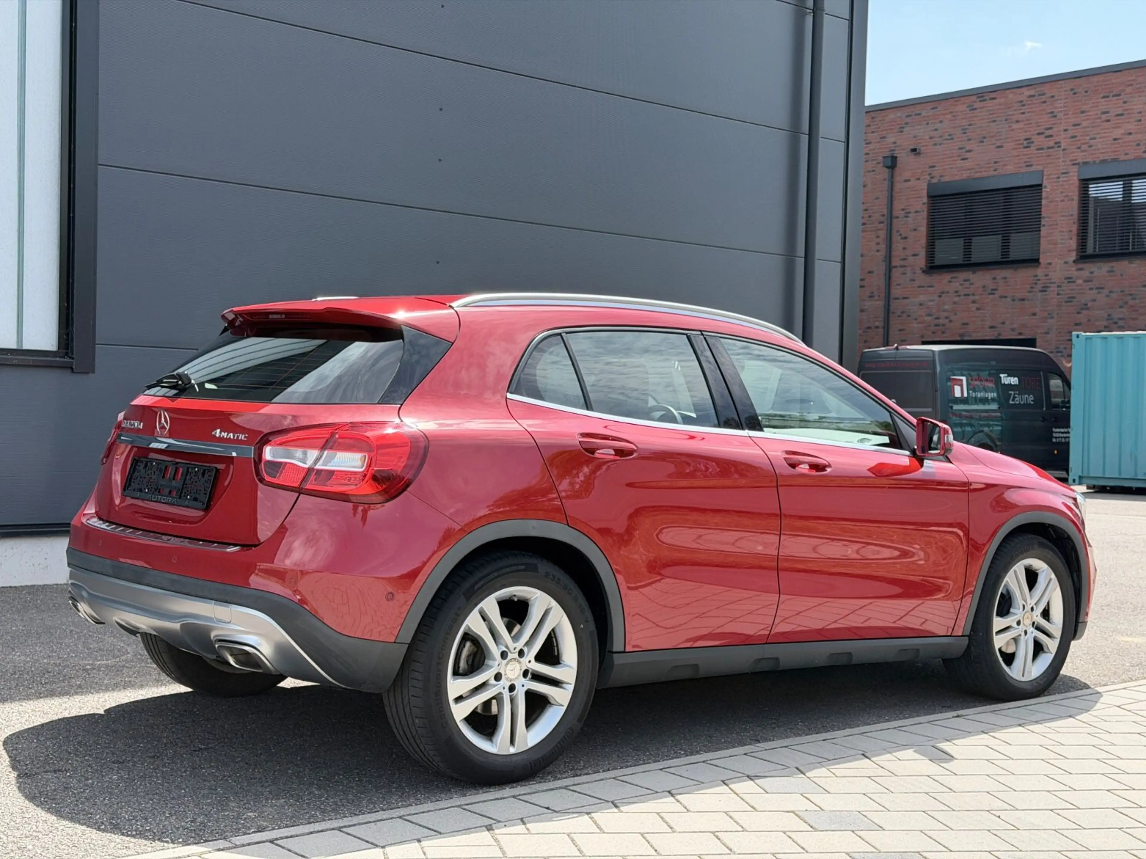 Mercedes-Benz GLA 220 d 4Matic Urban|SHZ|NAVI|2.HAND| — photo 11
