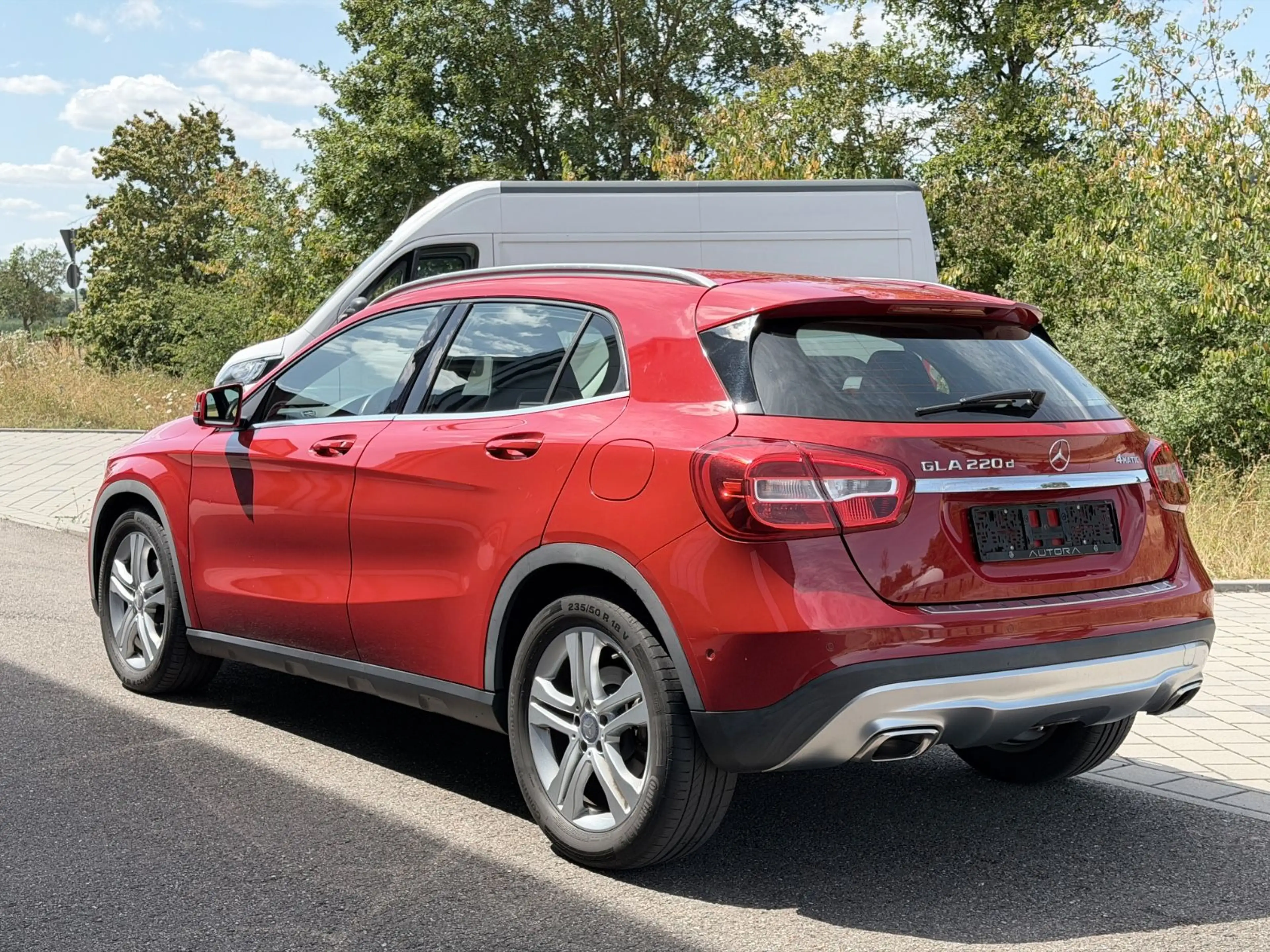 Mercedes-Benz GLA 220 d 4Matic Urban|SHZ|NAVI|2.HAND| — photo 12