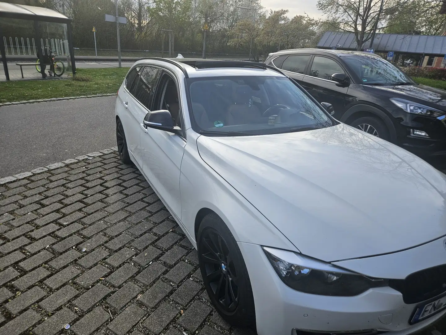 BMW 318 318d Touring Aut. Luxury Line - 2
