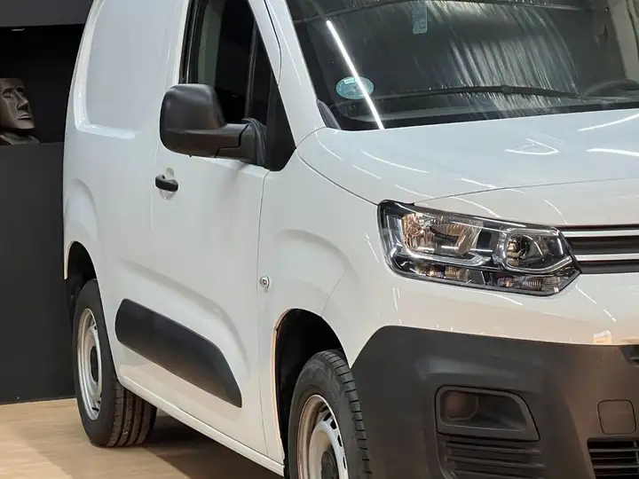 Citroën Berlingo 2022, foto 16