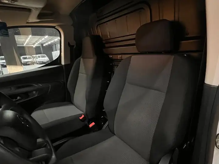 Citroën Berlingo 2022, foto 8