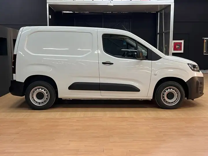Citroën Berlingo 2022, foto 10
