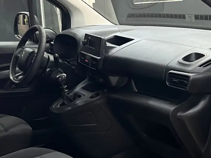 Citroën Berlingo 2022, foto 6
