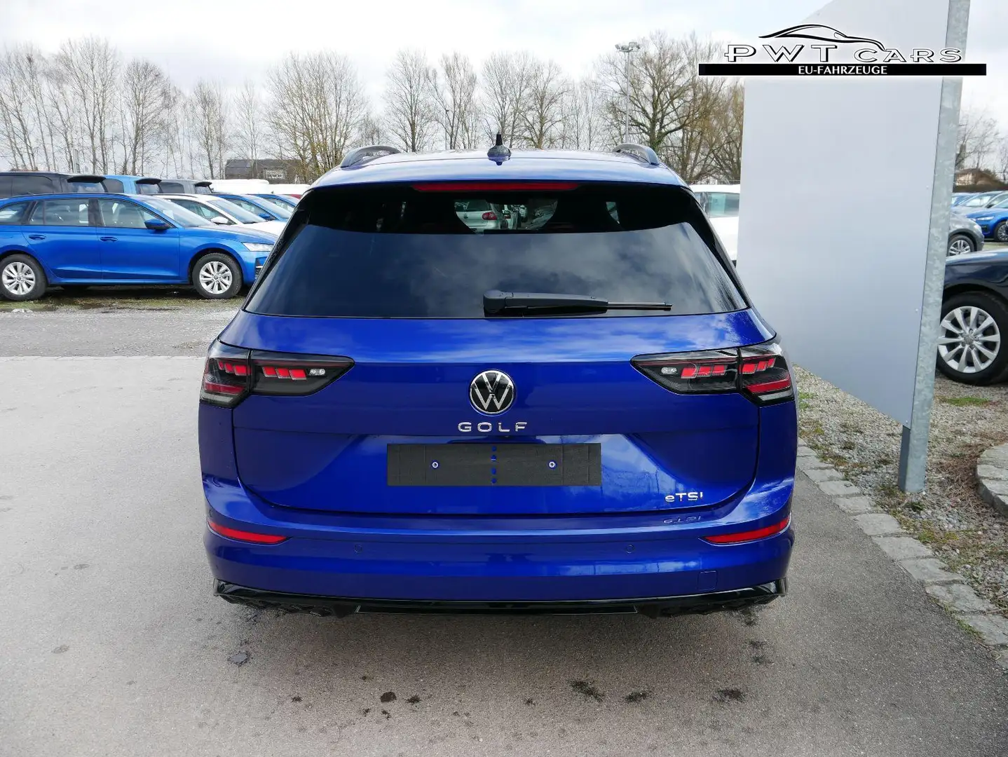Volkswagen Golf Variant R-Line 1.5 eTSI 150 DSG R-line*NAVI*ACC*MATRIX-... Blau - 2