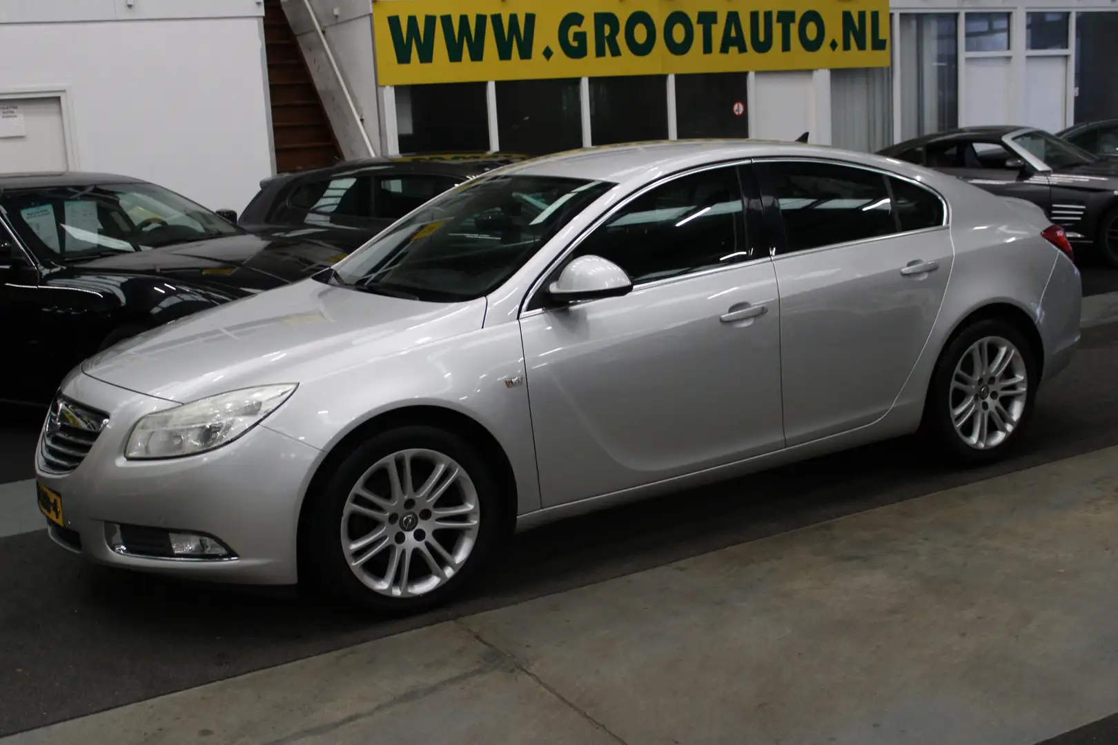 Opel Insignia 1.6 T Edition Airco, Cruise Control, Stuurbekracht Grijs - 1