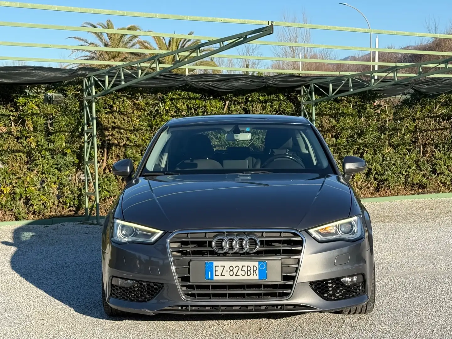 Audi A3 1.6 TDI ultra Gris - 2