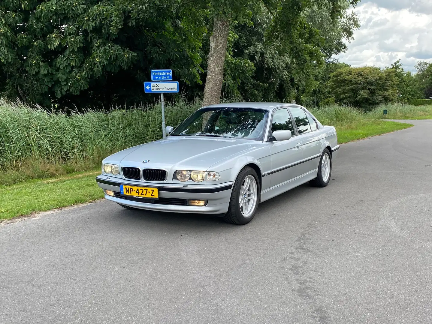 BMW 735 Bmw 735i sport Сірий - 1