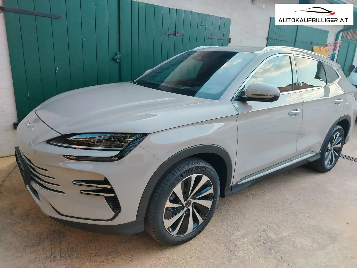 BYD Seal U DM-i Comfort 26,6kwh *Österreich-Paket**In Anli... Beige - 2