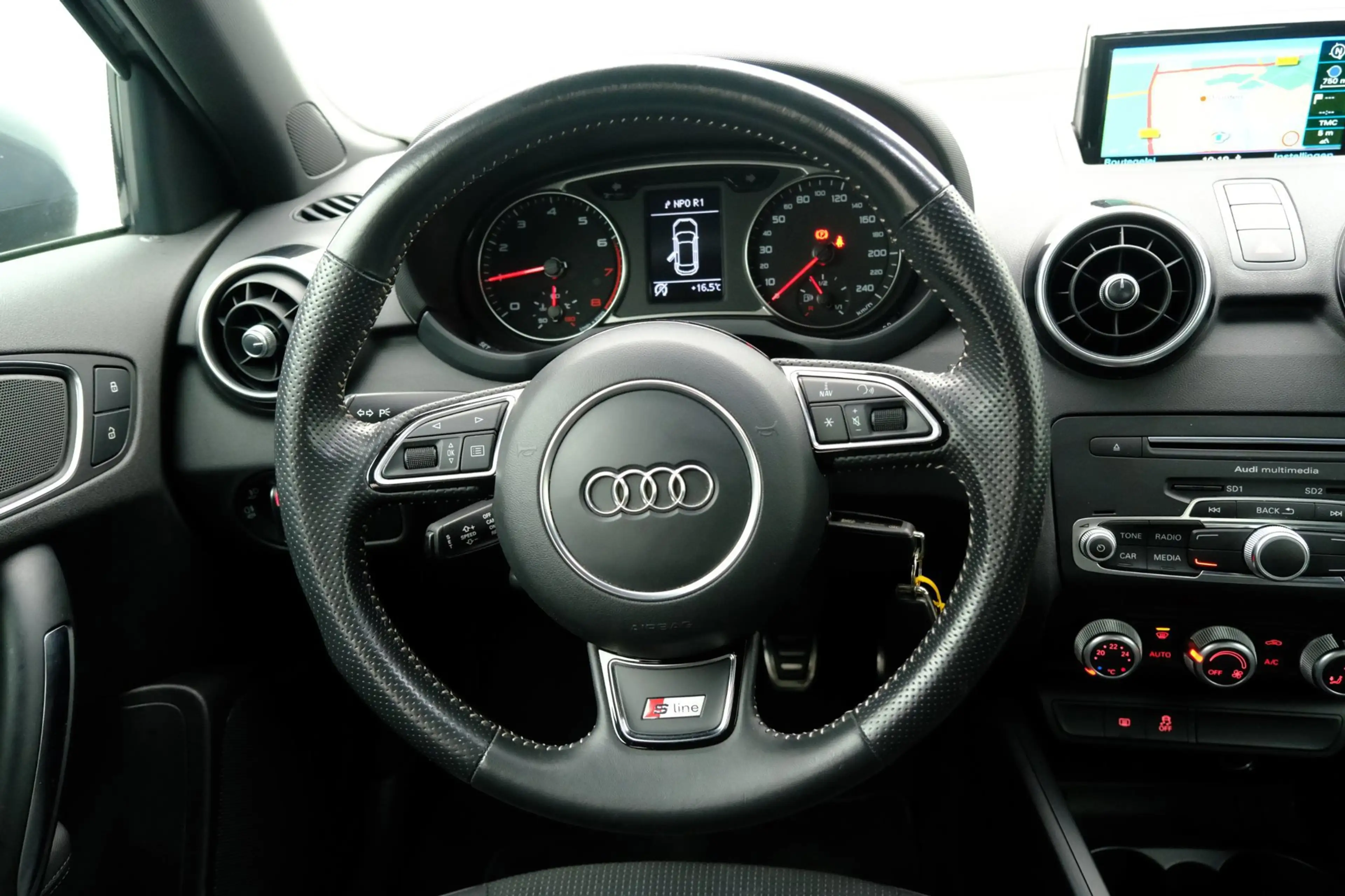 Audi A1 Sportback 1.0 TFSI Advance Sport 2x S-Line 5-drs L — photo 9