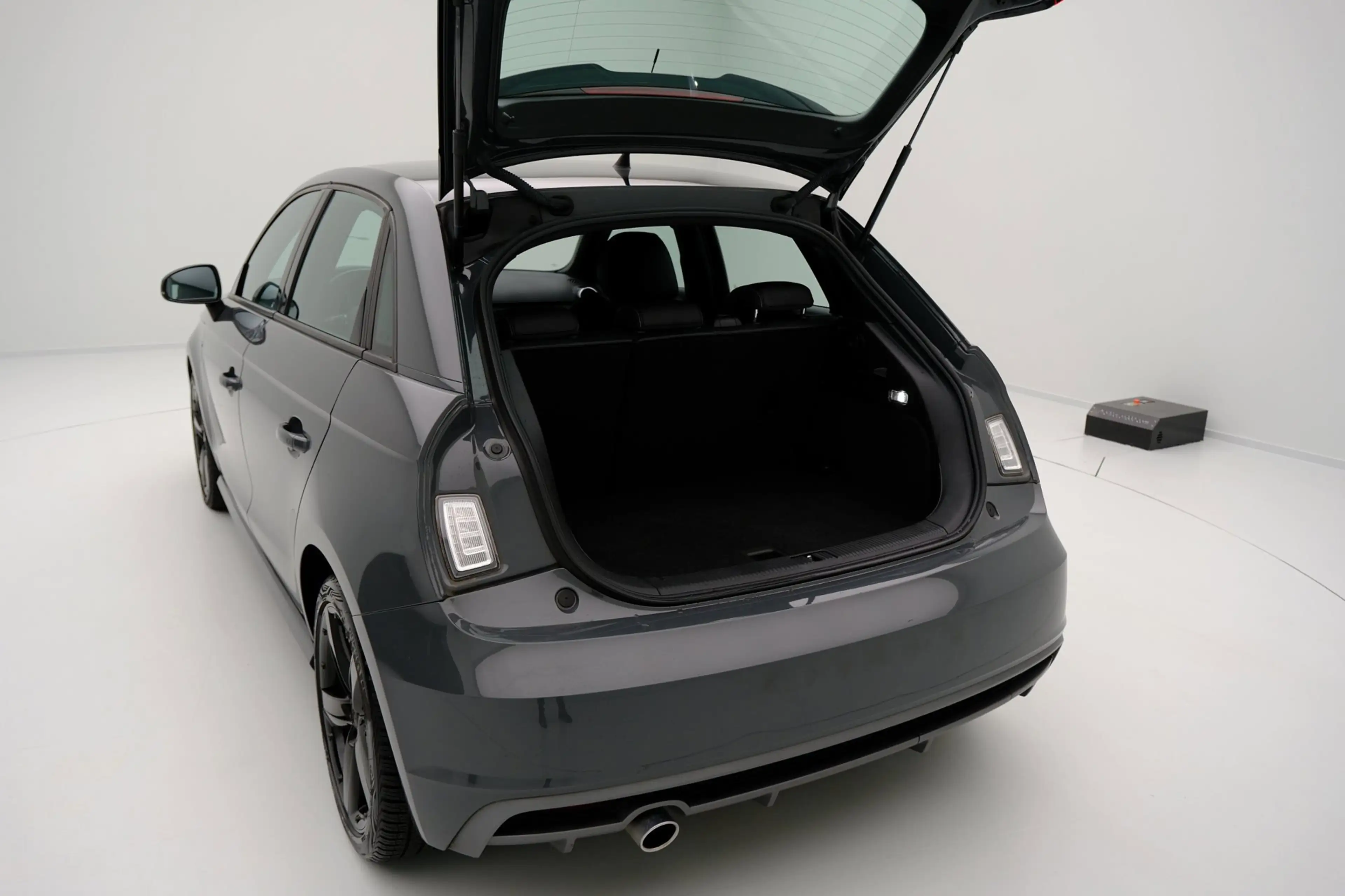 Audi A1 Sportback 1.0 TFSI Advance Sport 2x S-Line 5-drs L — photo 10